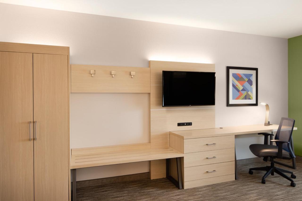 Holiday Inn Express & Suites Ft Myers Beach-Sanibel Gateway By Ihg Форт Майерс Бич Экстерьер фото